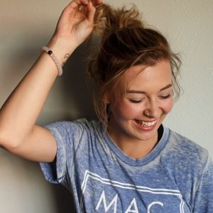 Meet your Posher, Danielle